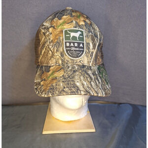 Mens Baseball Hat BARA Family Labrador Kennels Mossy Oak Trucker Hat